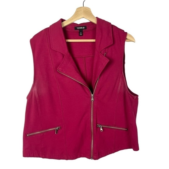 Torrid Beet Red Cropped Zip Moto Jacket 2 - Picture 3 of 5